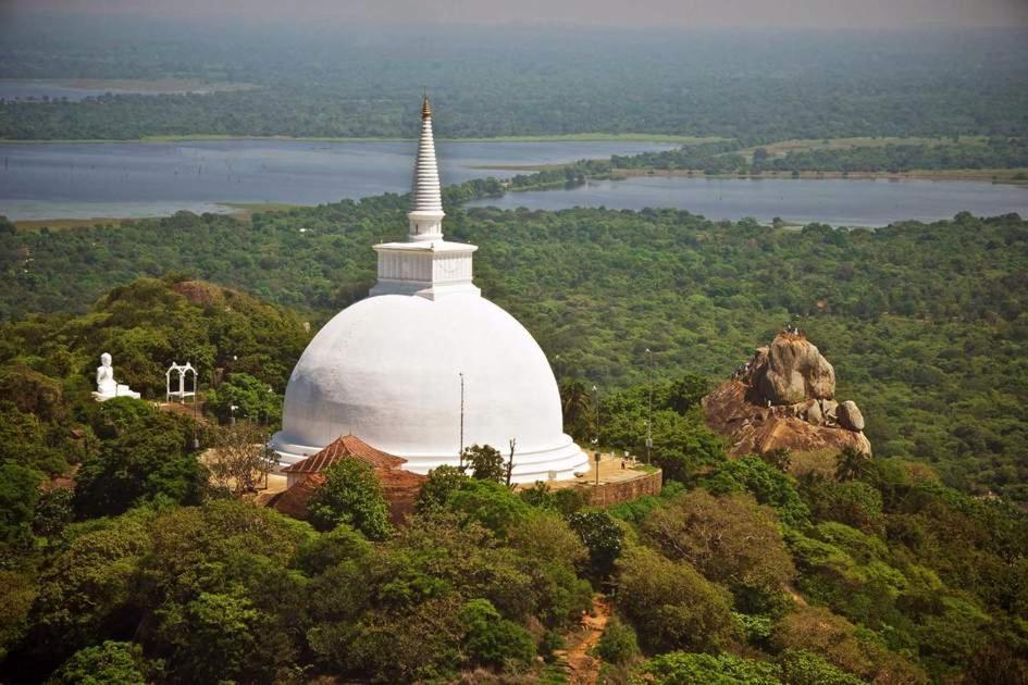 Lucky Holiday Home Anuradhapura Exterior photo